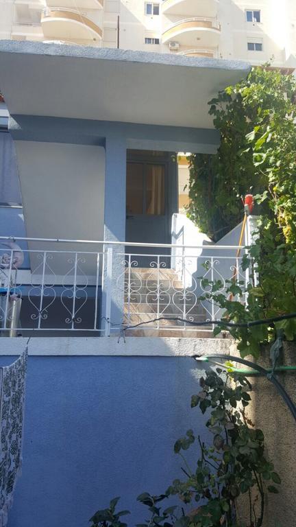 Gasthuis Garsoniere Me Qera Durrës