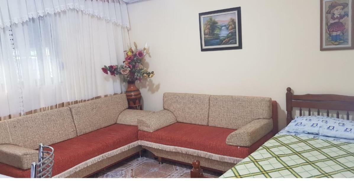 Garsoniere Me Qera Durrës